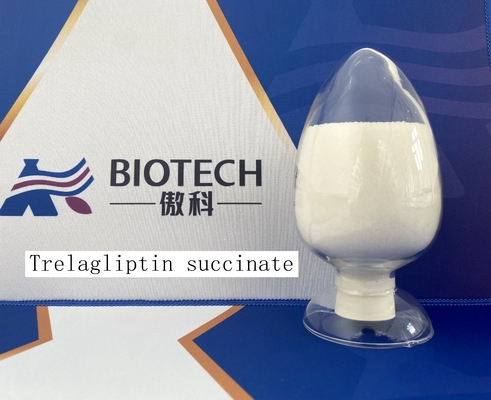 Succinate 1029877-94-8 de Trelagliptin branco ao pó cristalino branco quase C22H26FN5O6